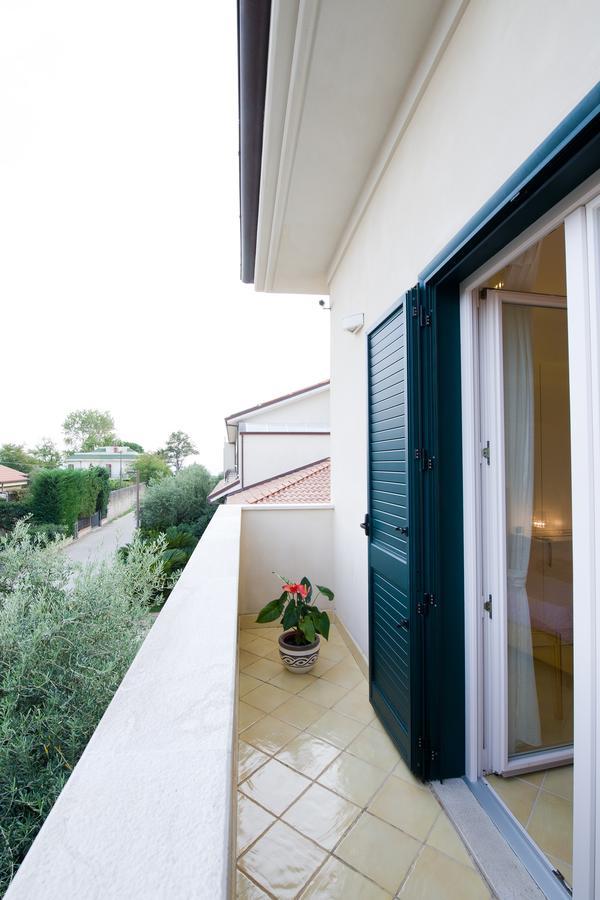 Oliveto A Mare - Suite & Apartment Ascea Exterior photo